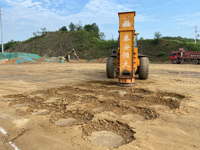 鏟車液壓夯實(shí)機(jī)